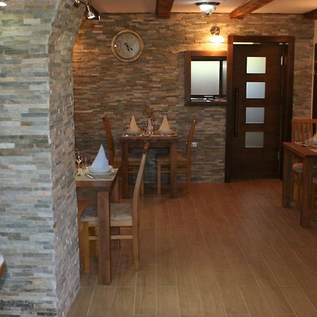 예제르체 Millenium House 1 B&B 외부 사진