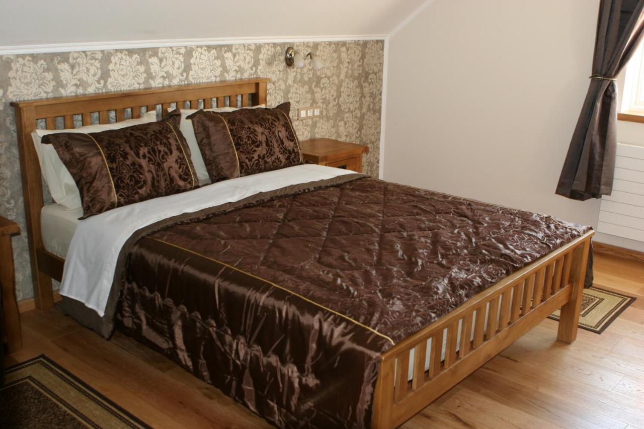 예제르체 Millenium House 1 B&B 외부 사진
