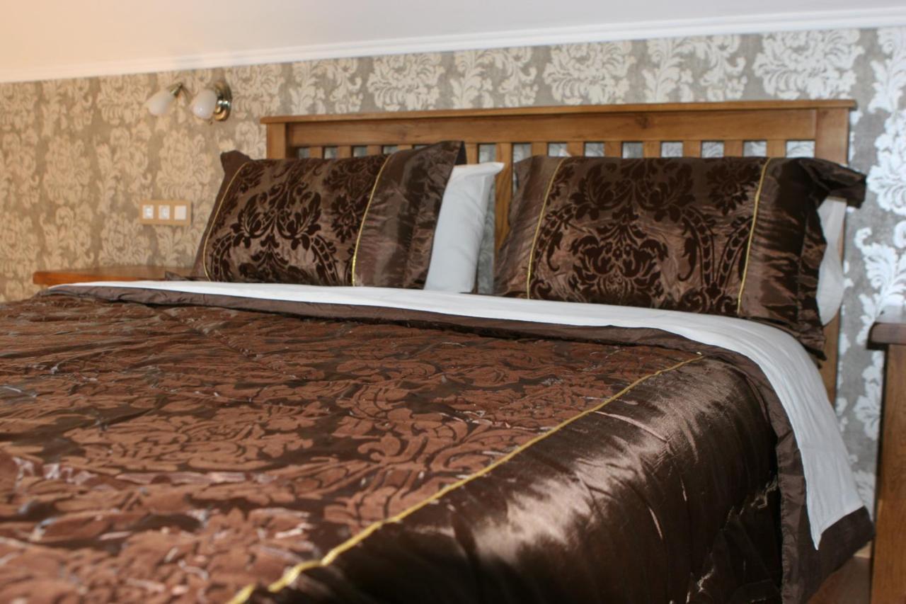 예제르체 Millenium House 1 B&B 외부 사진
